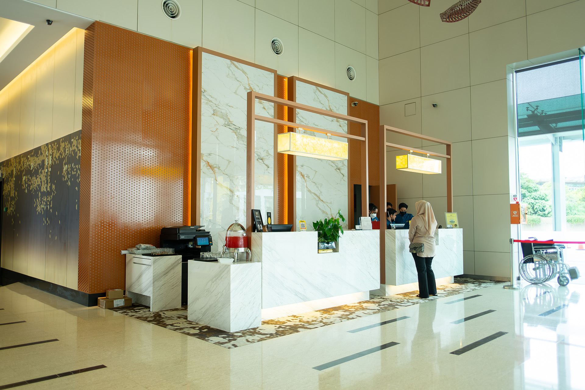 everly group hotel lobby
